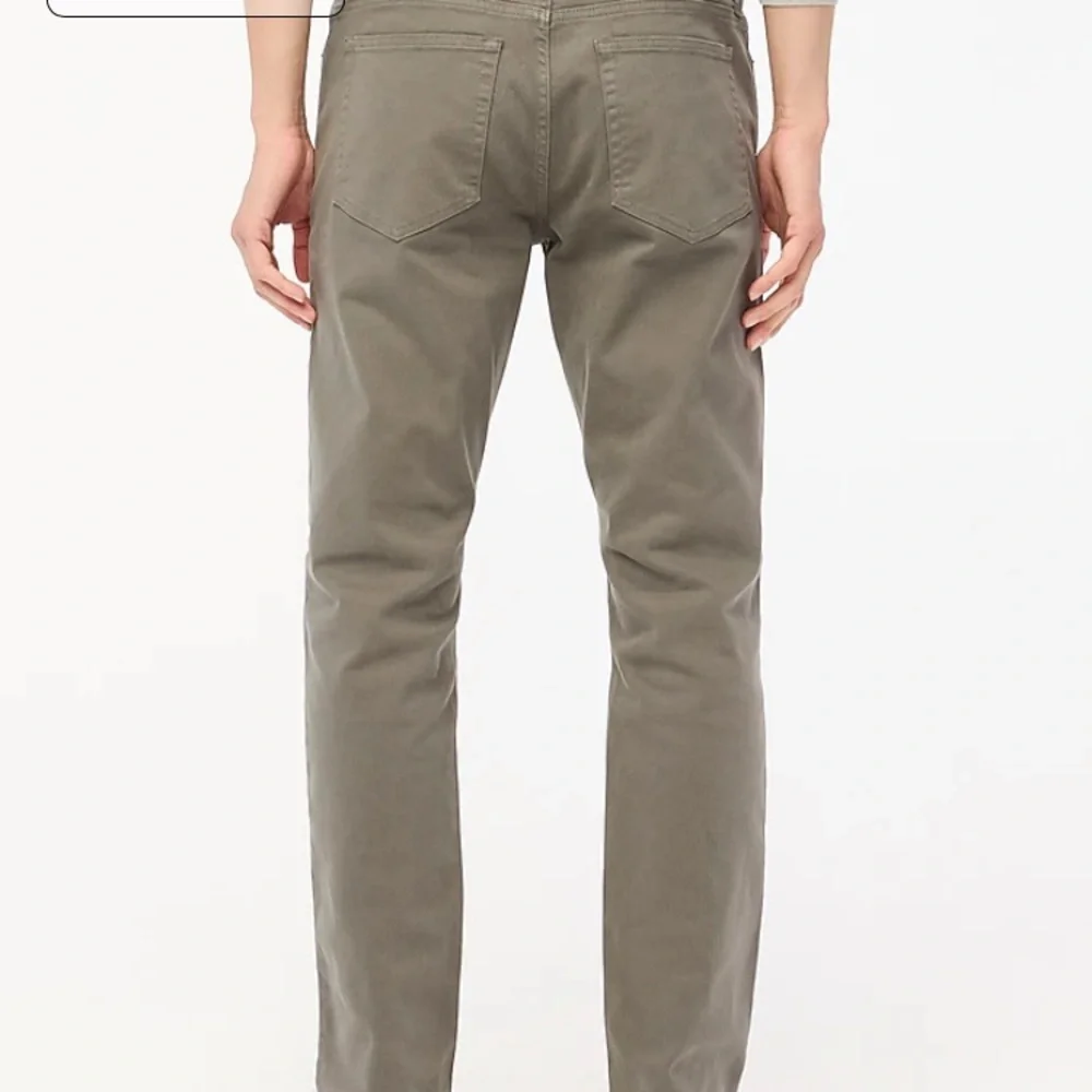 New w Tag: J Crew Straight Fit 5 Pocket Pants. Size 28